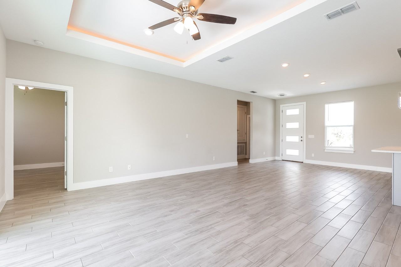 2177 Rio Grande Canyon Loop - Photo 3 of 16