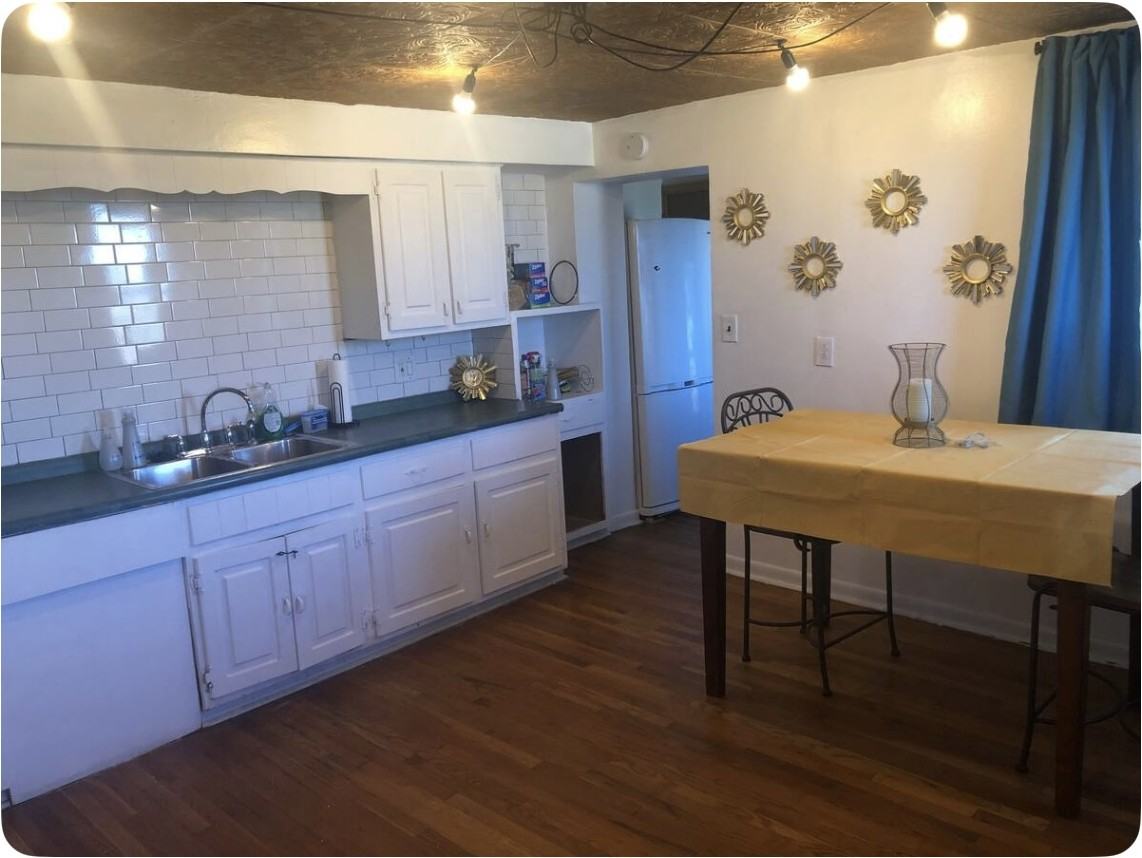 494 Sterling St - Photo 6 of 8