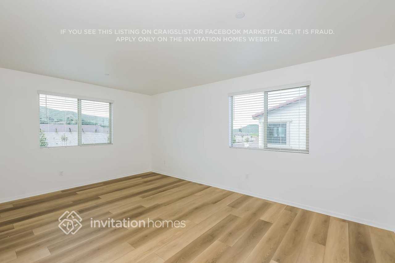 25167 Zircon Rd - Photo 6 of 19