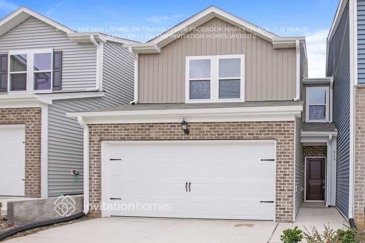 915 Greenville Way - Photo 4 of 17