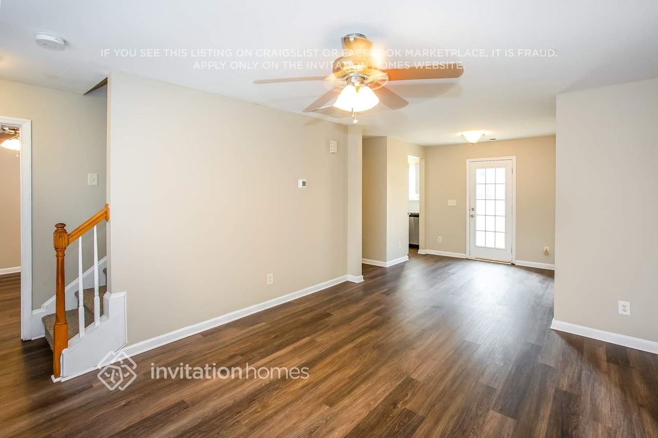 4726 Eastwycke Place Dr - Photo 6 of 18