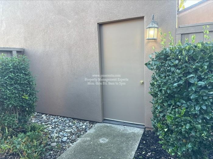 4925 Grouse Run Dr #4925 - Photo 5 of 11