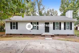 135 W Lakefield Dr - Photo 1 of 1