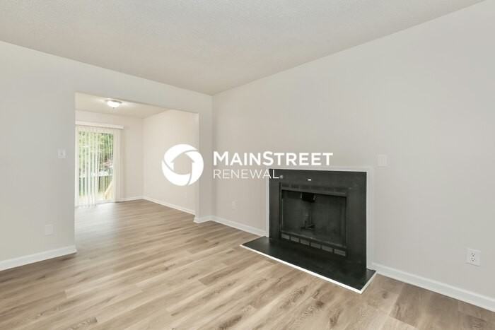 135 W Lakefield Dr - Photo 3 of 15