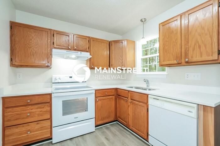 135 W Lakefield Dr - Photo 7 of 15