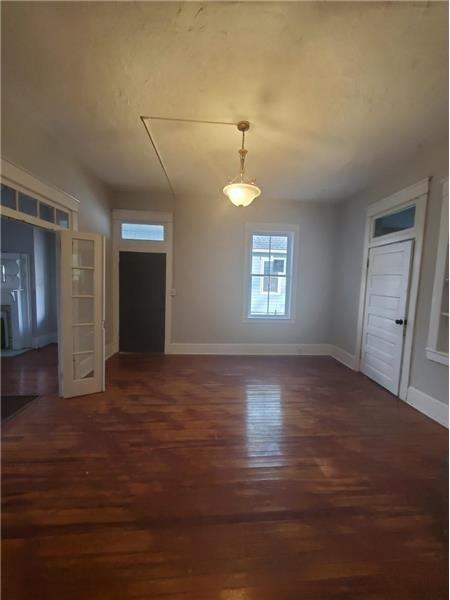 723 E Henry St #A - Photo 3 of 11