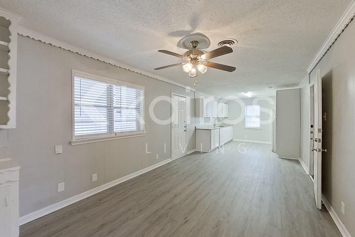 738 Willowood Ln - Photo 6 of 21