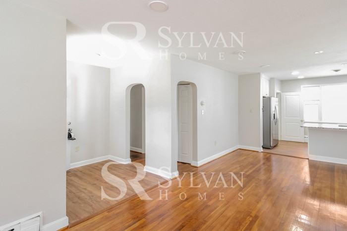 2900 Mayfield Ave - Photo 3 of 16