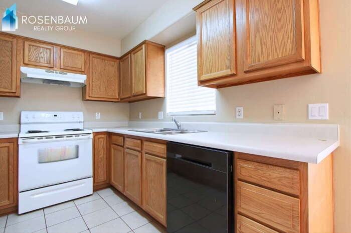 15547 S Moon Valley Rd #1 - Photo 7 of 21