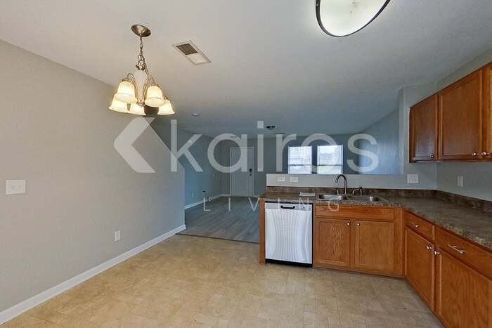 112 Belle Haven Dr - Photo 6 of 21