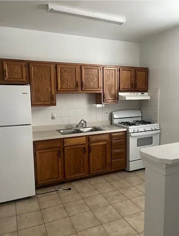 3214 W Montgomery Ave - Photo 3 of 7