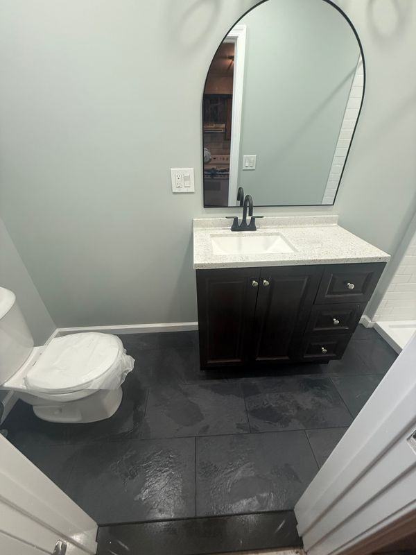 932 Corbett Ave - Photo 2 of 5