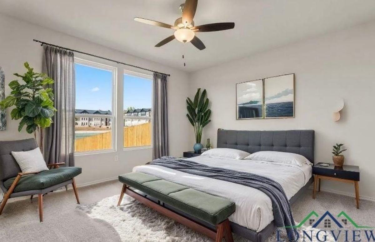 1603 Everwood Ct - Photo 2 of 14