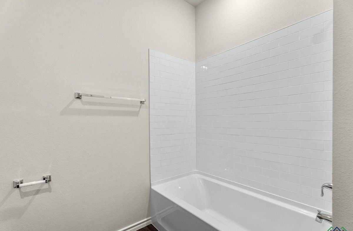 1603 Everwood Ct - Photo 7 of 14