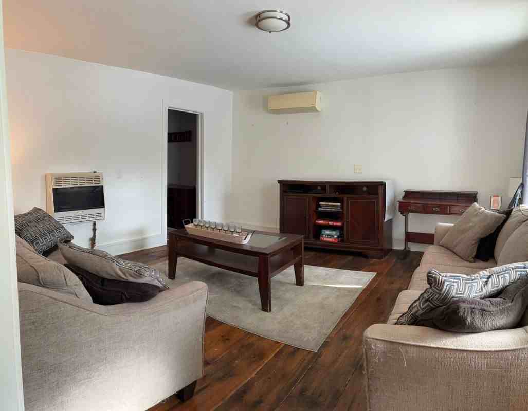 648 Albany Tpke - Photo 4 of 15