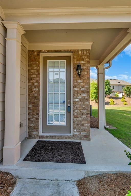 3619 Brockenhurst Dr - Photo 3 of 47