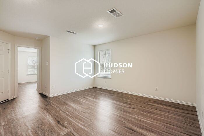 9803 Turnbow St #A - Photo 5 of 14