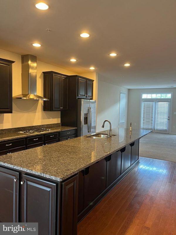 7822 Patterson Way - Photo 2 of 3