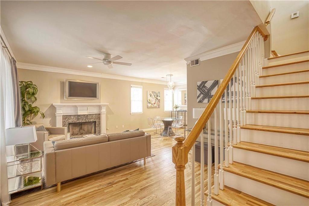 83 Richmond St Se - Photo 3 of 24