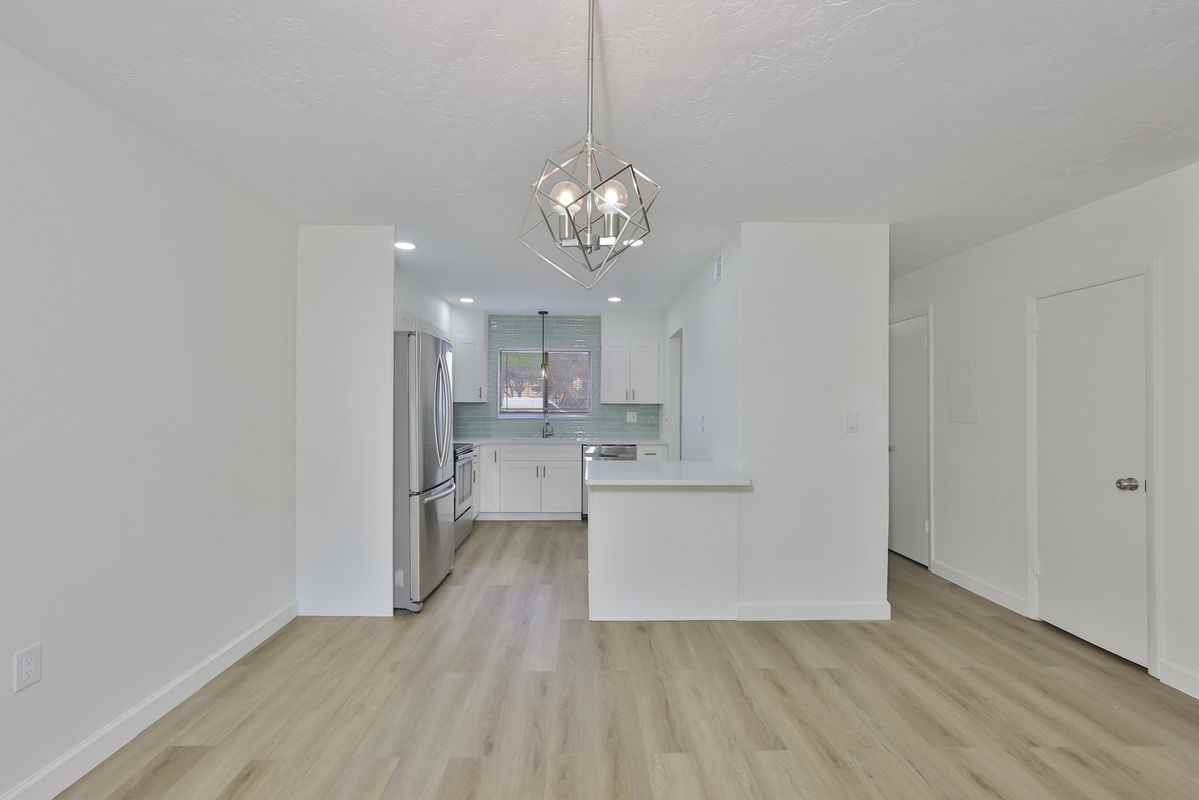 1620 58th Ave S ##6 - Photo 2 of 11