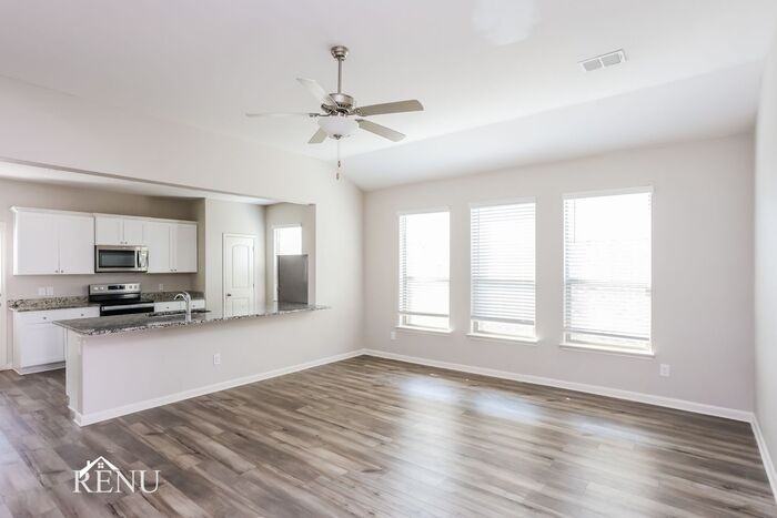 1923 Hialeah Dr - Photo 5 of 18