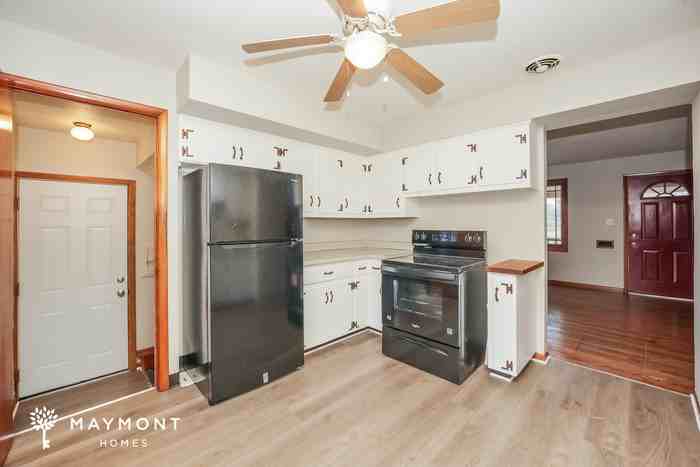 3147 Wilson St - Photo 5 of 12