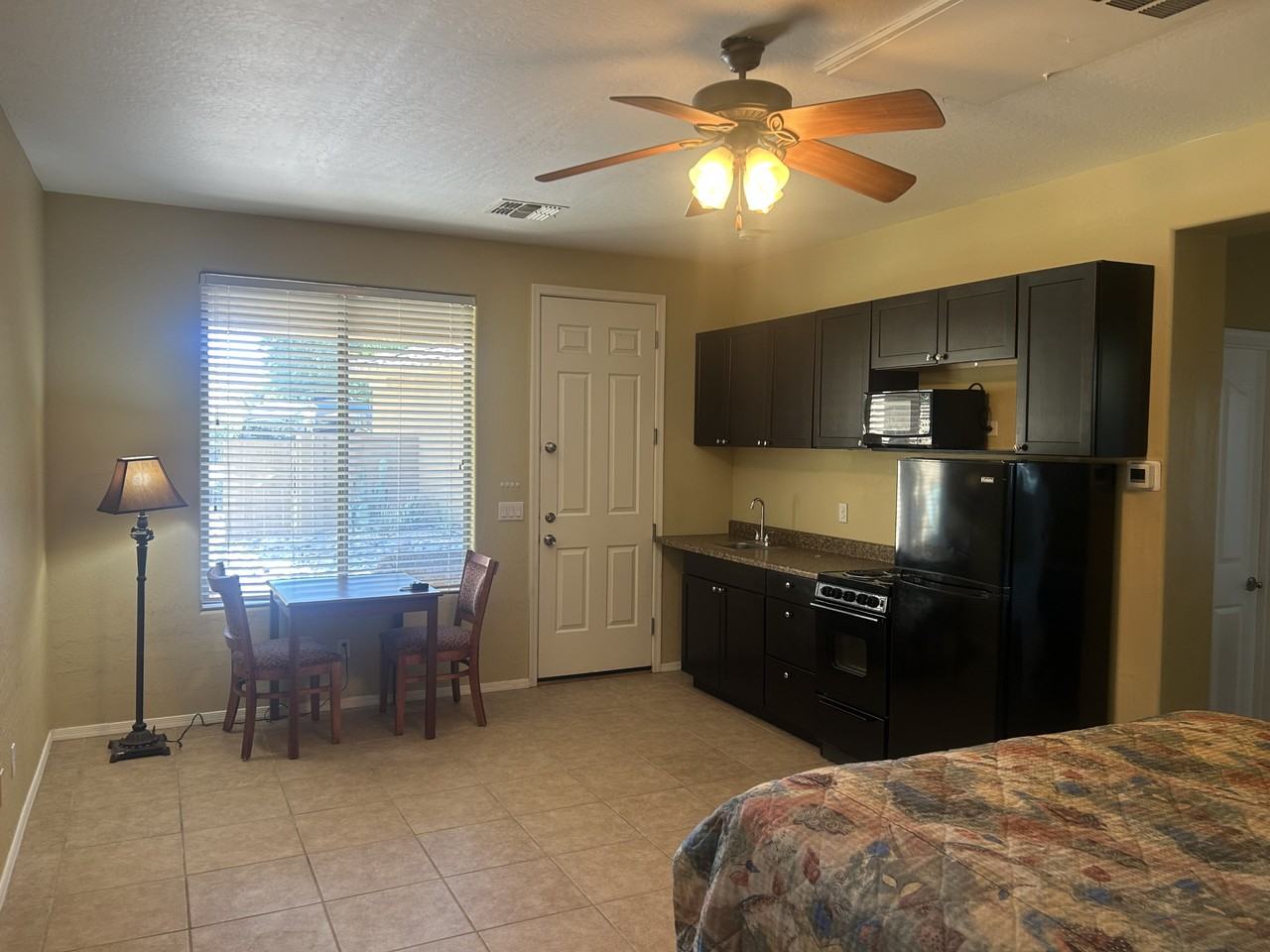 7710 S 22nd Ave #1 - Photo 7 of 8