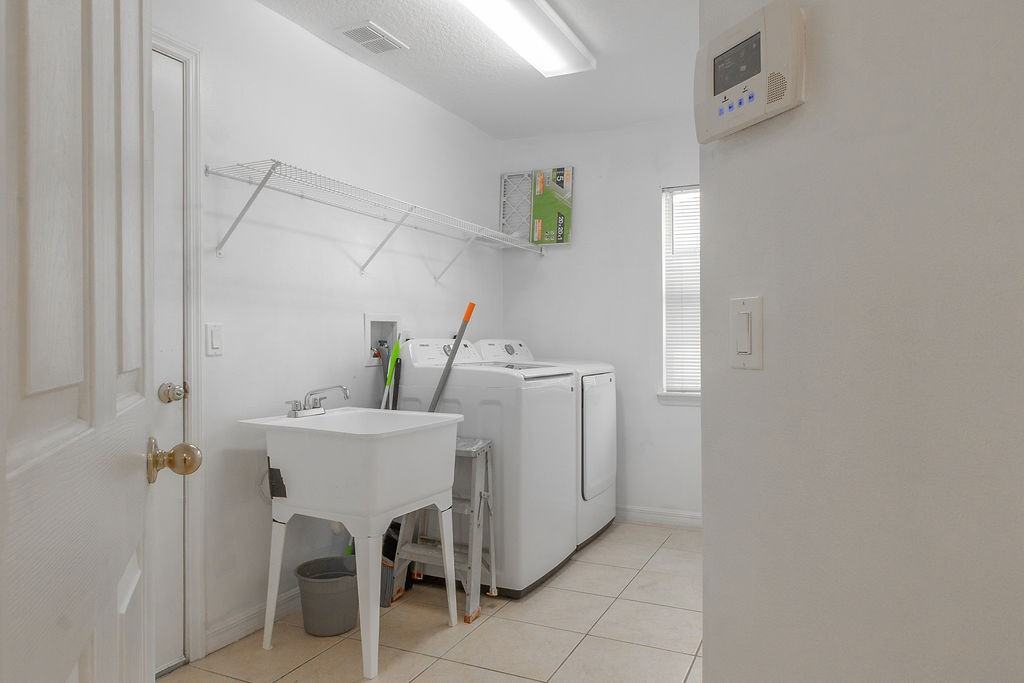 174 Crystal Oak Dr #1 - Photo 7 of 19