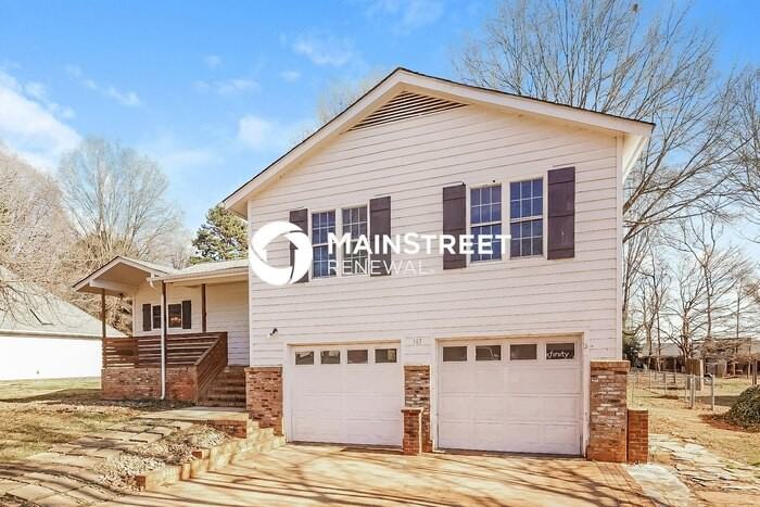 167 Mooreland Rd - Photo 2 of 19