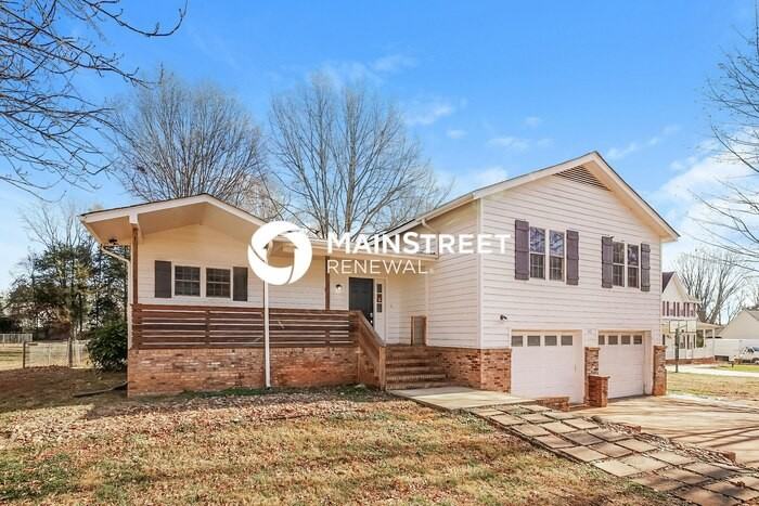 167 Mooreland Rd - Photo 4 of 19