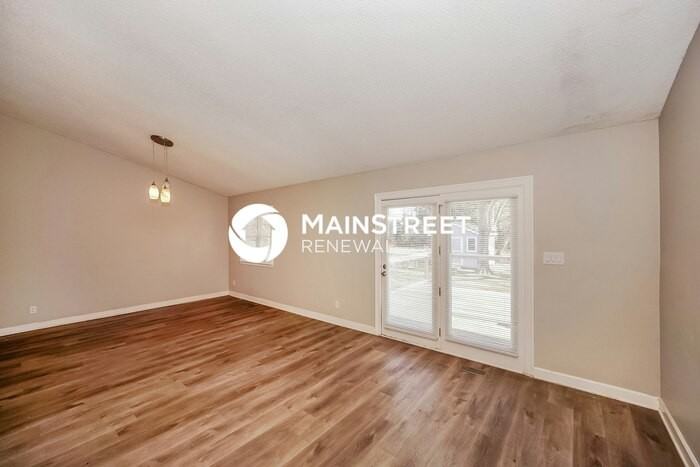 167 Mooreland Rd - Photo 5 of 19