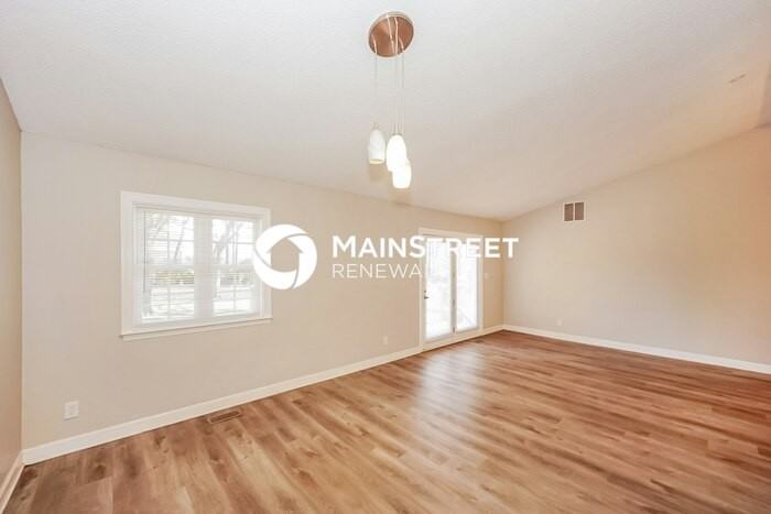 167 Mooreland Rd - Photo 6 of 19