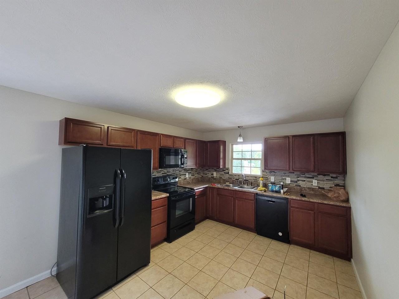 2013 Paris Rd #1 - Photo 4 of 14