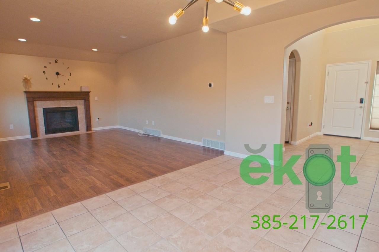 12949 S Zion Park Dr #1 - Photo 2 of 39