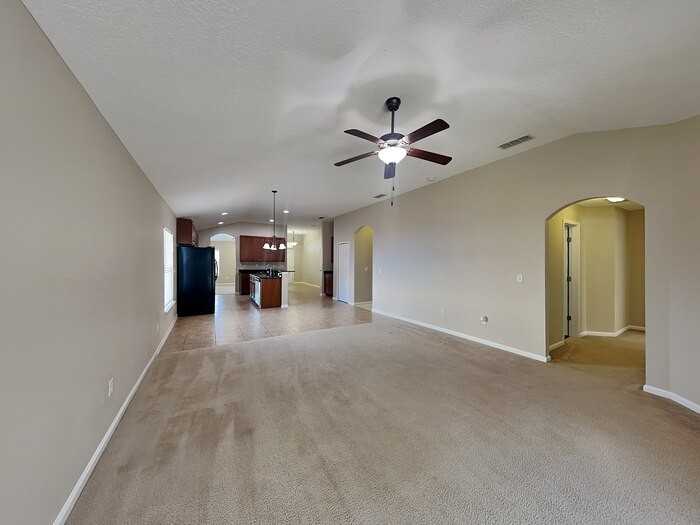 181 E New England Dr - Photo 7 of 25