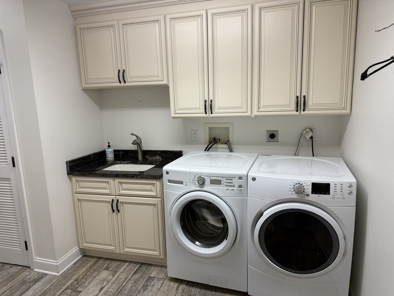 208 Adams Pointe Blvd #8 - Photo 7 of 23