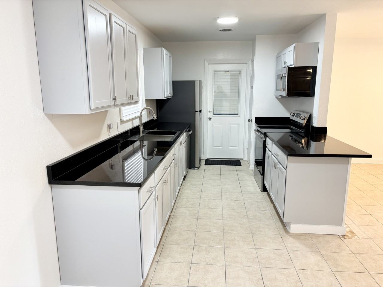 126 Fulton Pl #NA - Photo 3 of 25