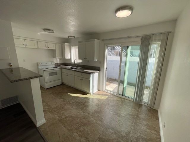 1124 W Stoneridge Ct #C - Photo 3 of 13