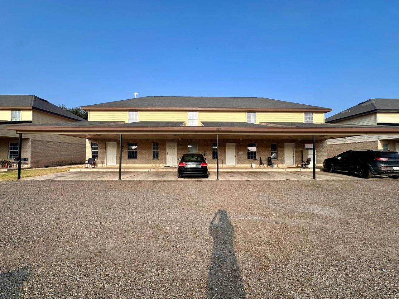 810 S Minnesota St #1 - Photo 2 of 13