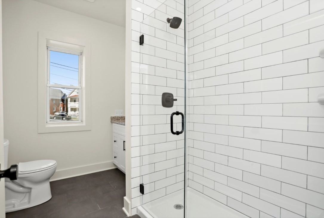 28 Congress Ave #3 - Photo 5 of 8