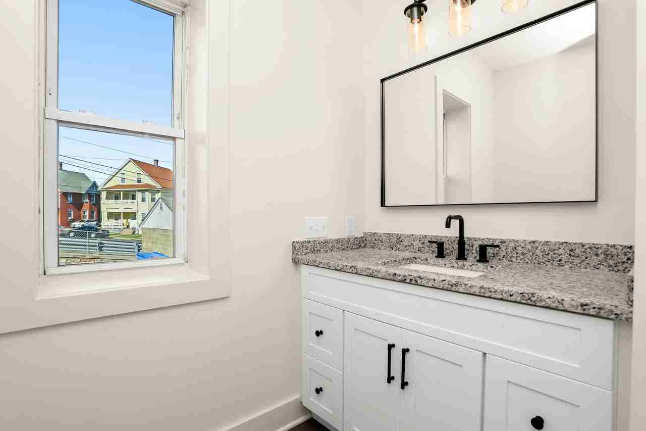 28 Congress Ave #3 - Photo 6 of 8