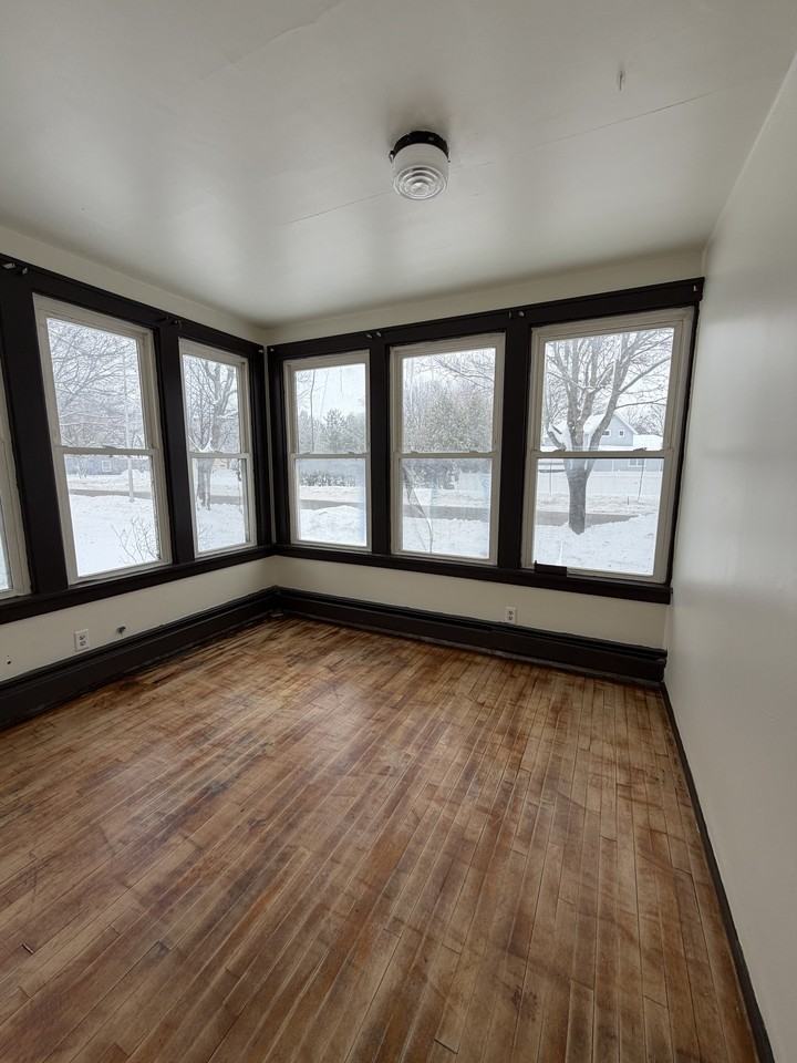 216 1st Ave S #1 - Photo 2 of 17