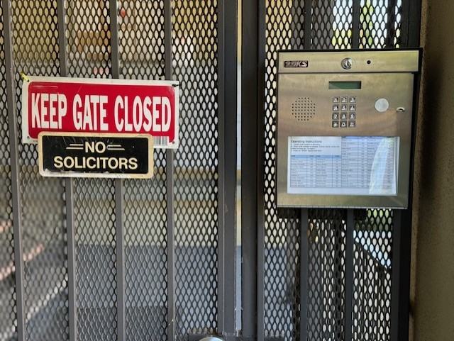 210 W Lemon Ave #32 - Photo 2 of 12