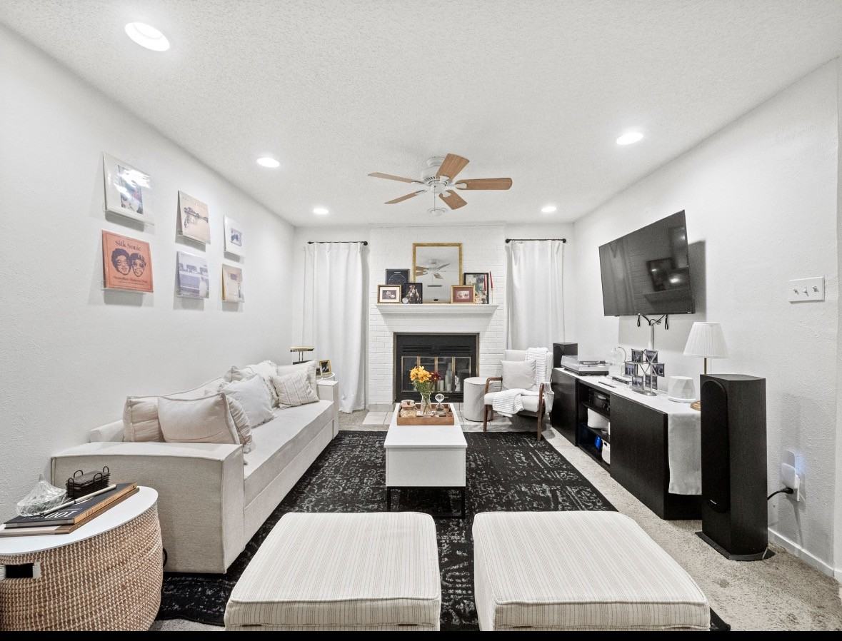 1909 Chasewood Cir - Photo 5 of 20