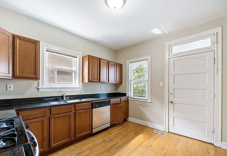 8756 Sproat Ave #NA - Photo 3 of 15