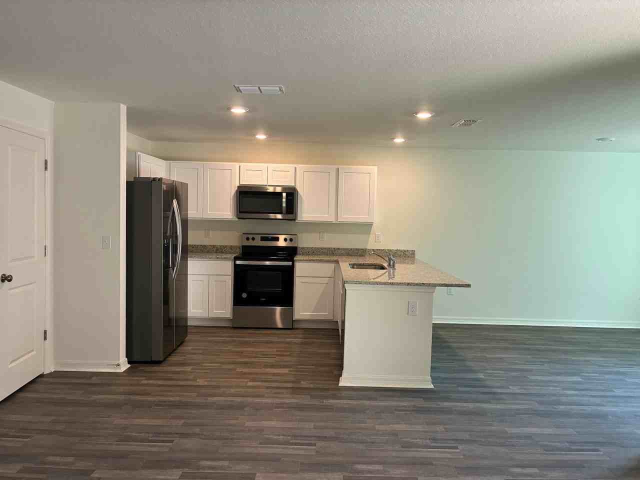 3471 Ledgewood St #NA - Photo 5 of 9