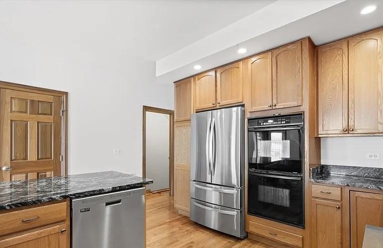 5662 W Berenice Ave #NA - Photo 4 of 28