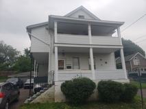 27 Hospital St #B - Photo 1 of 1