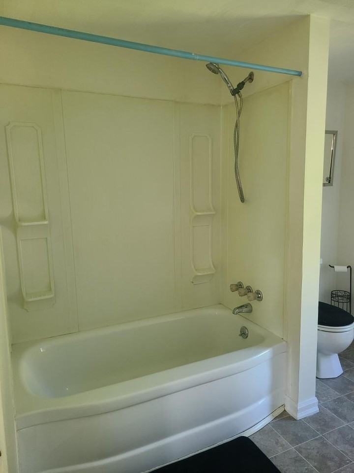 27 Hospital St #B - Photo 6 of 10