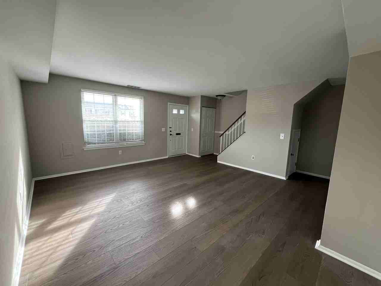 2426 Hillock Ct #2426 - Photo 4 of 6